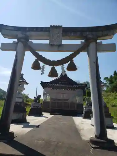 八幡神社の鳥居