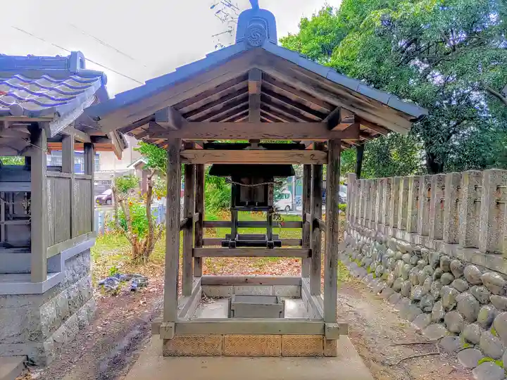 神明社(篠木町)の末社・摂社