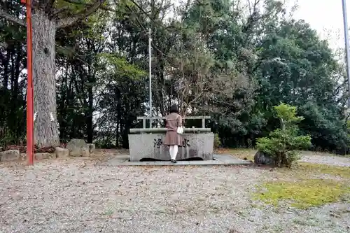 曽野稲荷神社の手水舎