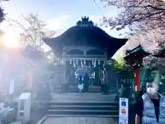 江島神社の本殿