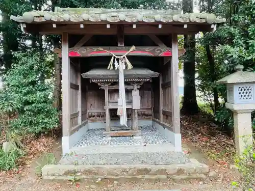 大澤八幡社の{uncategorized: "未分類", other: "その他", undefined: "問題あり", building: "その他建物", grave: "お墓", sacred_gate: "鳥居", guardian: "狛犬", statue: "像", buddha: "仏像", history: "歴史", nature: "自然", garden: "庭園", animal: "動物", pagoda: "塔", temizu: "手水舎", mountain_gate: "山門・神門", sanctuary: "本殿・本堂", subordinate: "末社・摂社", art: "芸術", scenery: "景色", jizo: "地蔵", ema: "絵馬", goshuin: "御朱印", omikuji: "おみくじ", items: "授与品その他", amulet: "お守り", goshuincho: "御朱印帳", eats: "食事", festival: "お祭り", votive_dance: "神楽", shichigosan: "七五三参", wedding: "結婚式", experience: "体験その他", initially: "初詣", around: "周辺", anti_infection: "感染症対策"}