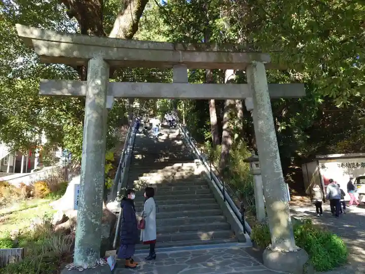 伊豆山神社の鳥居