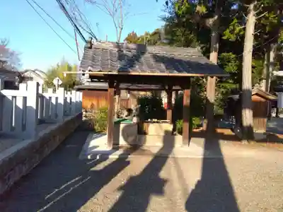 勝部神社の手水舎