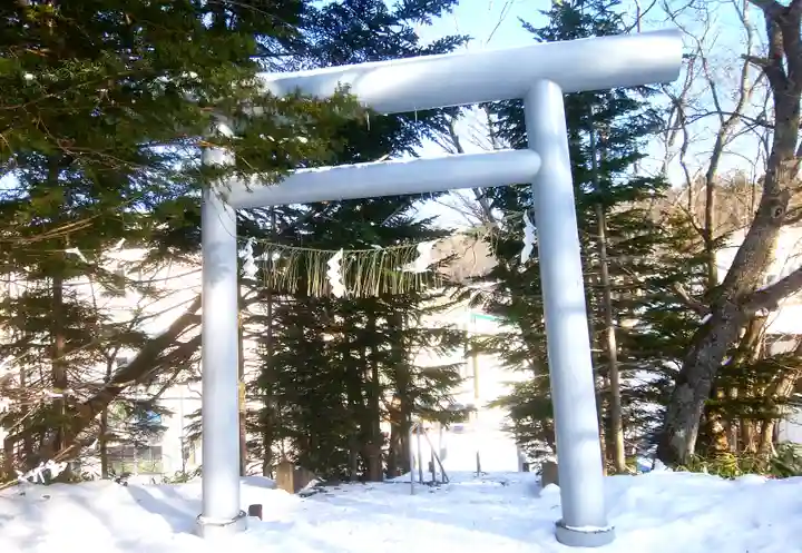 阿寒岳神社の鳥居