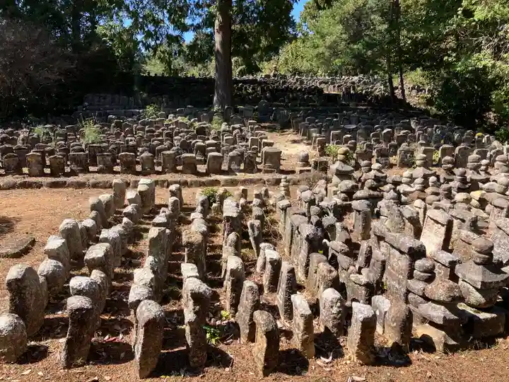 石塔寺(滋賀県)