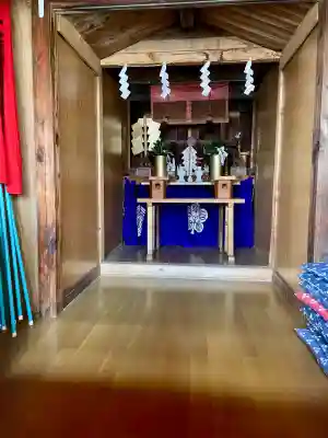 伏見大漁稲荷神社の{uncategorized: "未分類", other: "その他", undefined: "問題あり", building: "その他建物", grave: "お墓", sacred_gate: "鳥居", guardian: "狛犬", statue: "像", buddha: "仏像", history: "歴史", nature: "自然", garden: "庭園", animal: "動物", pagoda: "塔", temizu: "手水舎", mountain_gate: "山門・神門", sanctuary: "本殿・本堂", subordinate: "末社・摂社", art: "芸術", scenery: "景色", jizo: "地蔵", ema: "絵馬", goshuin: "御朱印", omikuji: "おみくじ", items: "授与品その他", amulet: "お守り", goshuincho: "御朱印帳", eats: "食事", festival: "お祭り", votive_dance: "神楽", shichigosan: "七五三参", wedding: "結婚式", experience: "体験その他", initially: "初詣", around: "周辺", anti_infection: "感染症対策"}