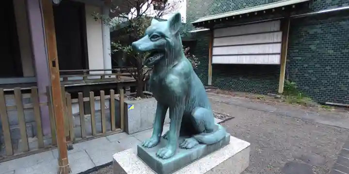 宮益御嶽神社の狛犬