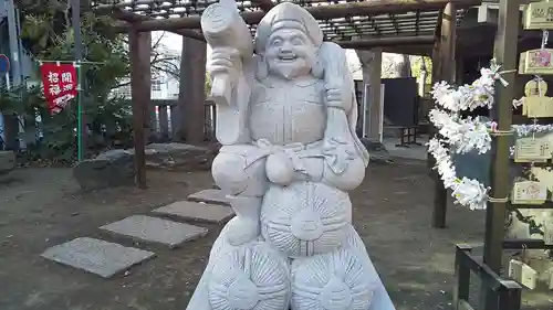 戸部杉山神社の像