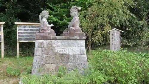 四條畷神社の像