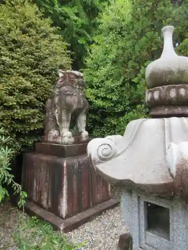 栃木縣護國神社の狛犬