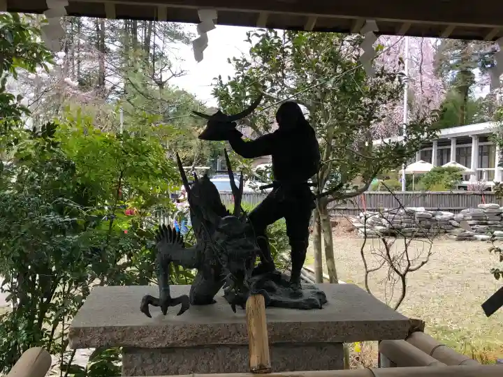 青葉神社の{uncategorized: "未分類", other: "その他", undefined: "問題あり", building: "その他建物", grave: "お墓", sacred_gate: "鳥居", guardian: "狛犬", statue: "像", buddha: "仏像", history: "歴史", nature: "自然", garden: "庭園", animal: "動物", pagoda: "塔", temizu: "手水舎", mountain_gate: "山門・神門", sanctuary: "本殿・本堂", subordinate: "末社・摂社", art: "芸術", scenery: "景色", jizo: "地蔵", ema: "絵馬", goshuin: "御朱印", omikuji: "おみくじ", items: "授与品その他", amulet: "お守り", goshuincho: "御朱印帳", eats: "食事", festival: "お祭り", votive_dance: "神楽", shichigosan: "七五三参", wedding: "結婚式", experience: "体験その他", initially: "初詣", around: "周辺", anti_infection: "感染症対策"}