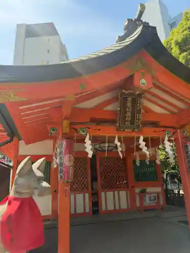 豊栄稲荷神社の{uncategorized: "未分類", other: "その他", undefined: "問題あり", building: "その他建物", grave: "お墓", sacred_gate: "鳥居", guardian: "狛犬", statue: "像", buddha: "仏像", history: "歴史", nature: "自然", garden: "庭園", animal: "動物", pagoda: "塔", temizu: "手水舎", mountain_gate: "山門・神門", sanctuary: "本殿・本堂", subordinate: "末社・摂社", art: "芸術", scenery: "景色", jizo: "地蔵", ema: "絵馬", goshuin: "御朱印", omikuji: "おみくじ", items: "授与品その他", amulet: "お守り", goshuincho: "御朱印帳", eats: "食事", festival: "お祭り", votive_dance: "神楽", shichigosan: "七五三参", wedding: "結婚式", experience: "体験その他", initially: "初詣", around: "周辺", anti_infection: "感染症対策"}