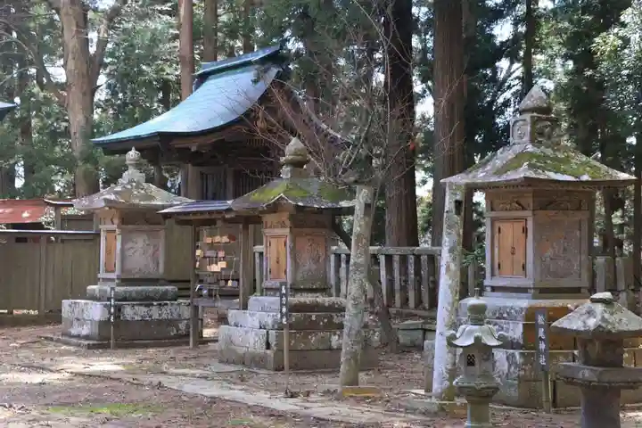 田村神社の末社・摂社