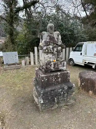 建神社の像