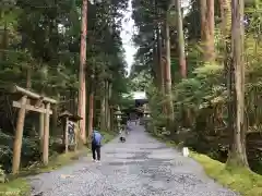 御岩神社の建物その他