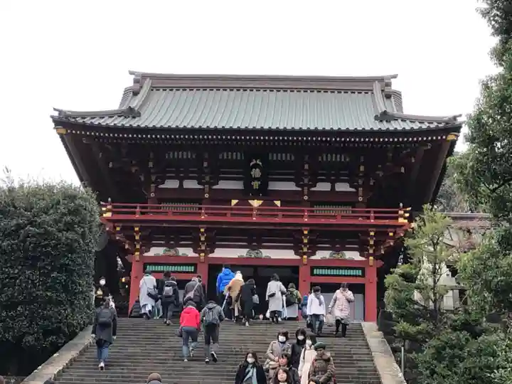 鶴岡八幡宮の山門・神門