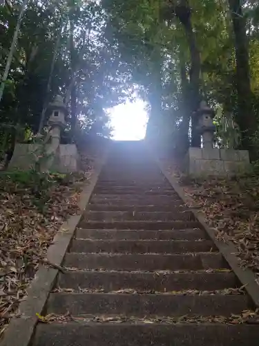 吉備津神社の{uncategorized: "未分類", other: "その他", undefined: "問題あり", building: "その他建物", grave: "お墓", sacred_gate: "鳥居", guardian: "狛犬", statue: "像", buddha: "仏像", history: "歴史", nature: "自然", garden: "庭園", animal: "動物", pagoda: "塔", temizu: "手水舎", mountain_gate: "山門・神門", sanctuary: "本殿・本堂", subordinate: "末社・摂社", art: "芸術", scenery: "景色", jizo: "地蔵", ema: "絵馬", goshuin: "御朱印", omikuji: "おみくじ", items: "授与品その他", amulet: "お守り", goshuincho: "御朱印帳", eats: "食事", festival: "お祭り", votive_dance: "神楽", shichigosan: "七五三参", wedding: "結婚式", experience: "体験その他", initially: "初詣", around: "周辺", anti_infection: "感染症対策"}