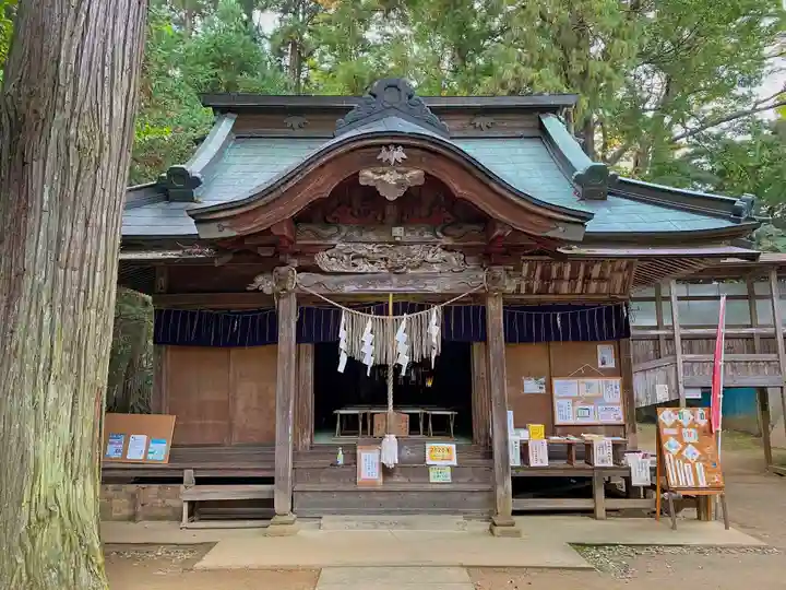 胎安神社の本殿・本堂