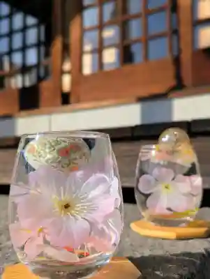 出雲大神宮の{uncategorized: "未分類", other: "その他", undefined: "問題あり", building: "その他建物", grave: "お墓", sacred_gate: "鳥居", guardian: "狛犬", statue: "像", buddha: "仏像", history: "歴史", nature: "自然", garden: "庭園", animal: "動物", pagoda: "塔", temizu: "手水舎", mountain_gate: "山門・神門", sanctuary: "本殿・本堂", subordinate: "末社・摂社", art: "芸術", scenery: "景色", jizo: "地蔵", ema: "絵馬", goshuin: "御朱印", omikuji: "おみくじ", items: "授与品その他", amulet: "お守り", goshuincho: "御朱印帳", eats: "食事", festival: "お祭り", votive_dance: "神楽", shichigosan: "七五三参", wedding: "結婚式", experience: "体験その他", initially: "初詣", around: "周辺", anti_infection: "感染症対策"}