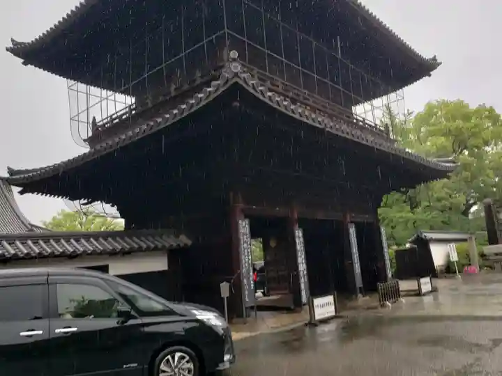 建中寺の山門・神門