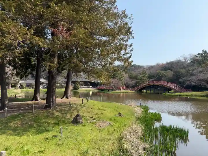 稱名寺の{uncategorized: "未分類", other: "その他", undefined: "問題あり", building: "その他建物", grave: "お墓", sacred_gate: "鳥居", guardian: "狛犬", statue: "像", buddha: "仏像", history: "歴史", nature: "自然", garden: "庭園", animal: "動物", pagoda: "塔", temizu: "手水舎", mountain_gate: "山門・神門", sanctuary: "本殿・本堂", subordinate: "末社・摂社", art: "芸術", scenery: "景色", jizo: "地蔵", ema: "絵馬", goshuin: "御朱印", omikuji: "おみくじ", items: "授与品その他", amulet: "お守り", goshuincho: "御朱印帳", eats: "食事", festival: "お祭り", votive_dance: "神楽", shichigosan: "七五三参", wedding: "結婚式", experience: "体験その他", initially: "初詣", around: "周辺", anti_infection: "感染症対策"}