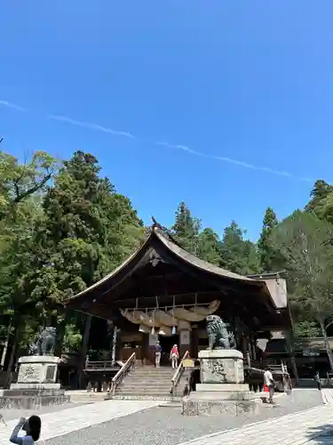 諏訪大社下社秋宮(長野県)