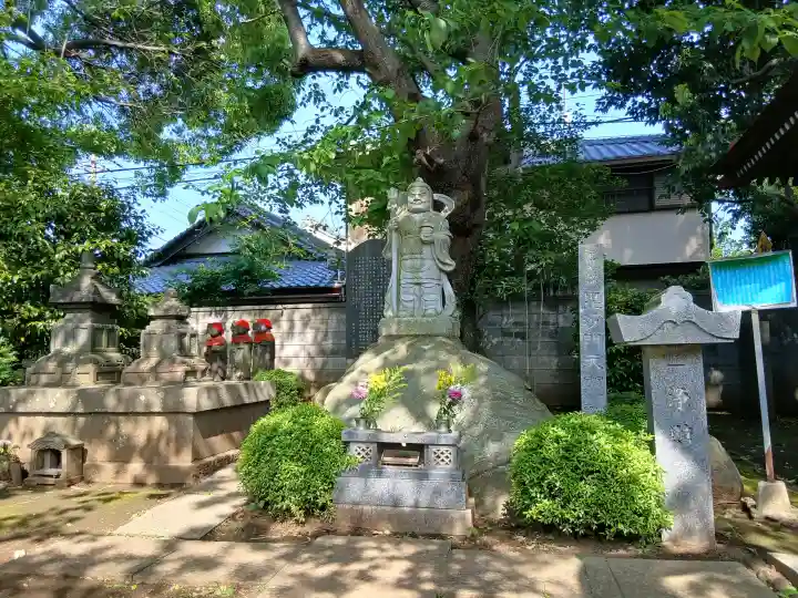 國分寺の{uncategorized: "未分類", other: "その他", undefined: "問題あり", building: "その他建物", grave: "お墓", sacred_gate: "鳥居", guardian: "狛犬", statue: "像", buddha: "仏像", history: "歴史", nature: "自然", garden: "庭園", animal: "動物", pagoda: "塔", temizu: "手水舎", mountain_gate: "山門・神門", sanctuary: "本殿・本堂", subordinate: "末社・摂社", art: "芸術", scenery: "景色", jizo: "地蔵", ema: "絵馬", goshuin: "御朱印", omikuji: "おみくじ", items: "授与品その他", amulet: "お守り", goshuincho: "御朱印帳", eats: "食事", festival: "お祭り", votive_dance: "神楽", shichigosan: "七五三参", wedding: "結婚式", experience: "体験その他", initially: "初詣", around: "周辺", anti_infection: "感染症対策"}