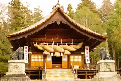 諏訪大社下社秋宮(長野県)