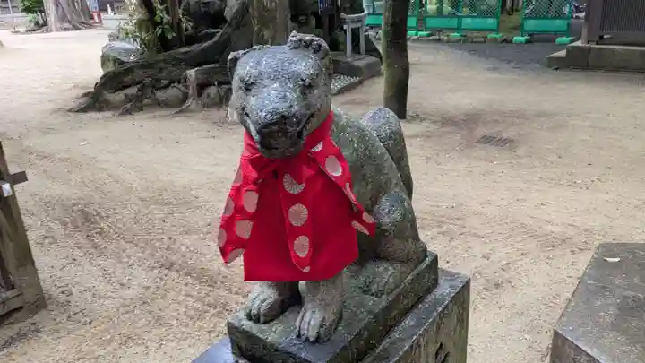 荒熊白髭稲荷神社の狛犬