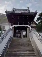 妙宣寺の山門・神門