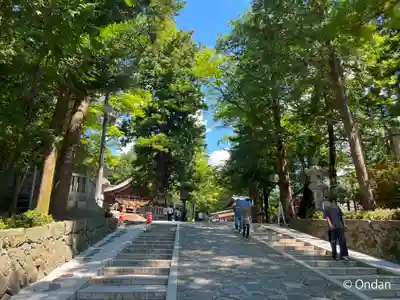 諏訪大社下社秋宮(長野県)