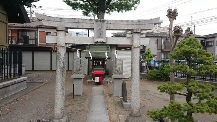 新城神社の末社・摂社