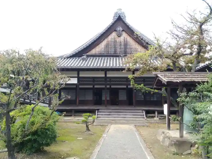 本徳寺の本殿・本堂