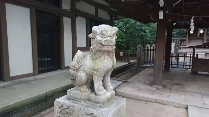 湊川神社の狛犬