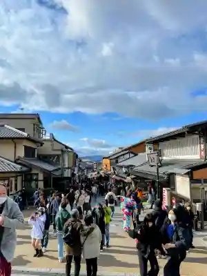 清水寺の{uncategorized: "未分類", other: "その他", undefined: "問題あり", building: "その他建物", grave: "お墓", sacred_gate: "鳥居", guardian: "狛犬", statue: "像", buddha: "仏像", history: "歴史", nature: "自然", garden: "庭園", animal: "動物", pagoda: "塔", temizu: "手水舎", mountain_gate: "山門・神門", sanctuary: "本殿・本堂", subordinate: "末社・摂社", art: "芸術", scenery: "景色", jizo: "地蔵", ema: "絵馬", goshuin: "御朱印", omikuji: "おみくじ", items: "授与品その他", amulet: "お守り", goshuincho: "御朱印帳", eats: "食事", festival: "お祭り", votive_dance: "神楽", shichigosan: "七五三参", wedding: "結婚式", experience: "体験その他", initially: "初詣", around: "周辺", anti_infection: "感染症対策"}