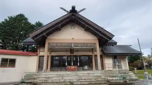 枝幸厳島神社の本殿