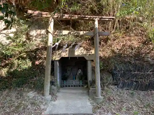 日月神社の鳥居