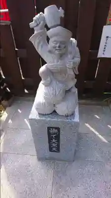 朝日氷川神社の像