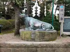 里之宮 湯殿山神社の狛犬