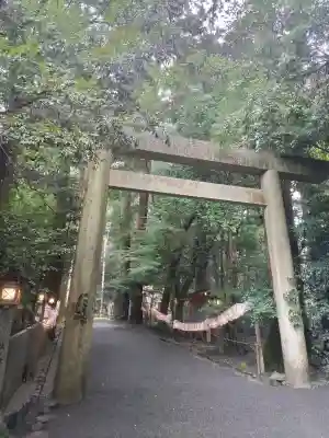 椿大神社の{uncategorized: "未分類", other: "その他", undefined: "問題あり", building: "その他建物", grave: "お墓", sacred_gate: "鳥居", guardian: "狛犬", statue: "像", buddha: "仏像", history: "歴史", nature: "自然", garden: "庭園", animal: "動物", pagoda: "塔", temizu: "手水舎", mountain_gate: "山門・神門", sanctuary: "本殿・本堂", subordinate: "末社・摂社", art: "芸術", scenery: "景色", jizo: "地蔵", ema: "絵馬", goshuin: "御朱印", omikuji: "おみくじ", items: "授与品その他", amulet: "お守り", goshuincho: "御朱印帳", eats: "食事", festival: "お祭り", votive_dance: "神楽", shichigosan: "七五三参", wedding: "結婚式", experience: "体験その他", initially: "初詣", around: "周辺", anti_infection: "感染症対策"}