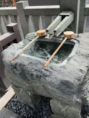 神楽坂若宮八幡神社の手水舎