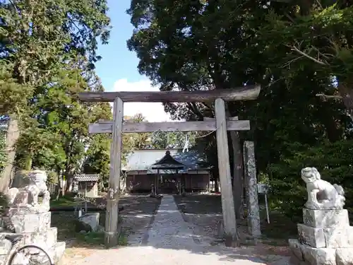 深淵神社の鳥居