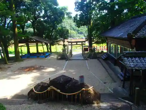 竹折武並神社の景色