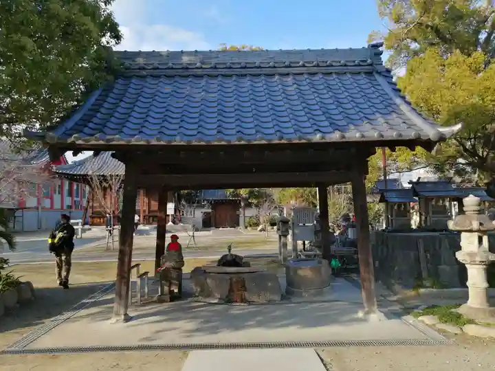 甚目寺の手水舎