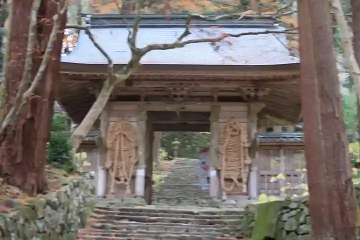 百済寺の山門・神門