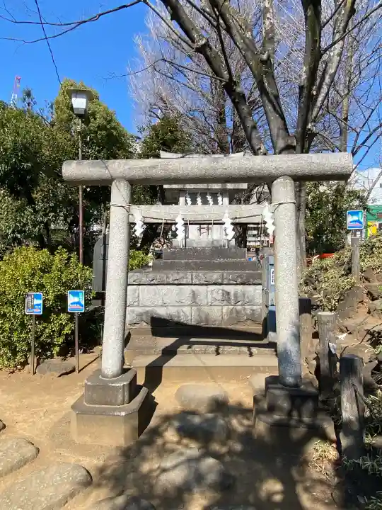 千駄ヶ谷冨士浅間神社の{uncategorized: "未分類", other: "その他", undefined: "問題あり", building: "その他建物", grave: "お墓", sacred_gate: "鳥居", guardian: "狛犬", statue: "像", buddha: "仏像", history: "歴史", nature: "自然", garden: "庭園", animal: "動物", pagoda: "塔", temizu: "手水舎", mountain_gate: "山門・神門", sanctuary: "本殿・本堂", subordinate: "末社・摂社", art: "芸術", scenery: "景色", jizo: "地蔵", ema: "絵馬", goshuin: "御朱印", omikuji: "おみくじ", items: "授与品その他", amulet: "お守り", goshuincho: "御朱印帳", eats: "食事", festival: "お祭り", votive_dance: "神楽", shichigosan: "七五三参", wedding: "結婚式", experience: "体験その他", initially: "初詣", around: "周辺", anti_infection: "感染症対策"}