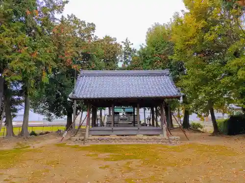 神明社（大屋敷）の本殿・本堂
