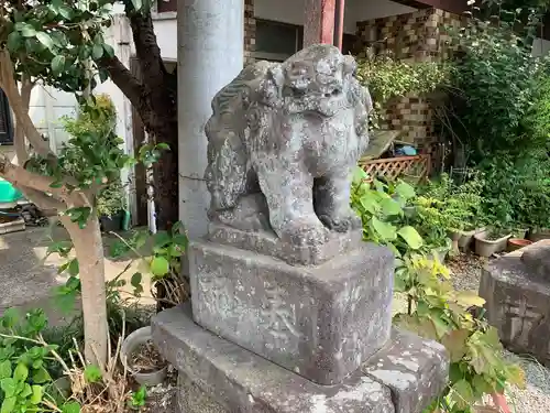 神明宮の狛犬