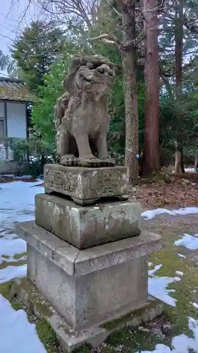 青海神社の狛犬