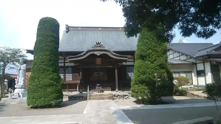 海雲寺の本殿・本堂